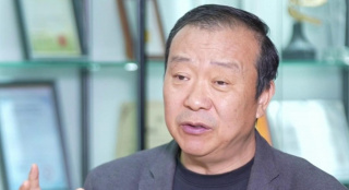 扒开伸进免费视频